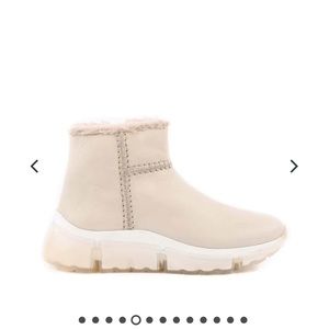 WINDED SNEAKER BOOT - Like New